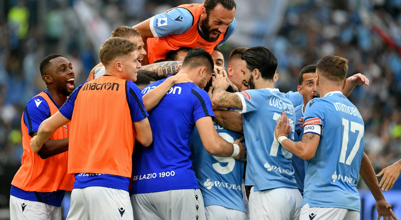 Il derby di Roma lo vince la Lazio, Fiorentina adesso al quarto posto. Mourinho raggiunto