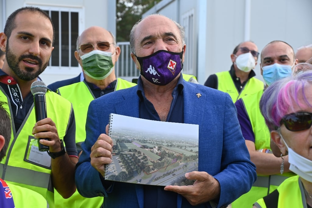 Commisso porta i tifosi viola a visitare il Viola Park in costruzione. Le foto dell'incontro