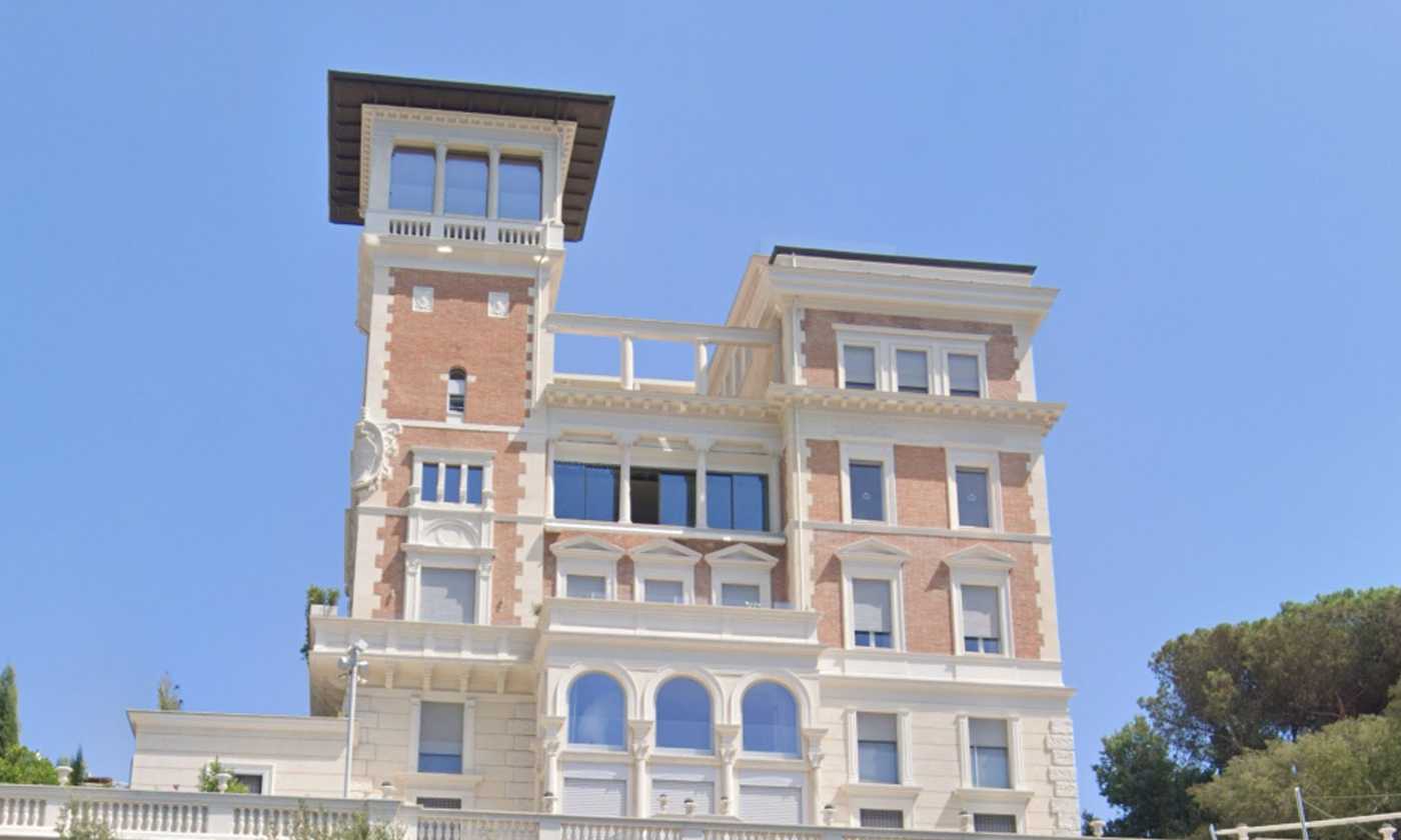 Aquilani affitta la sua casa di Roma a Josè Mourinho. Al suo interno anche il cinema