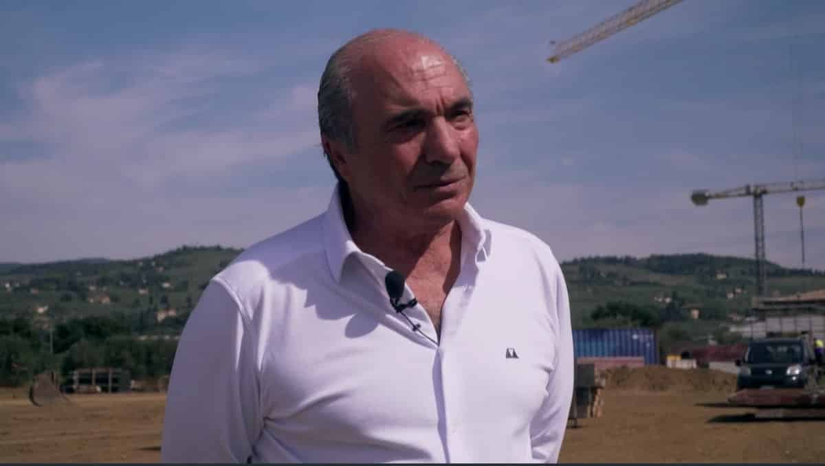 Commisso duro: "Almeno fateci i parcheggi". Un'uscita a voce alta che non è piaciuta alle istituzioni