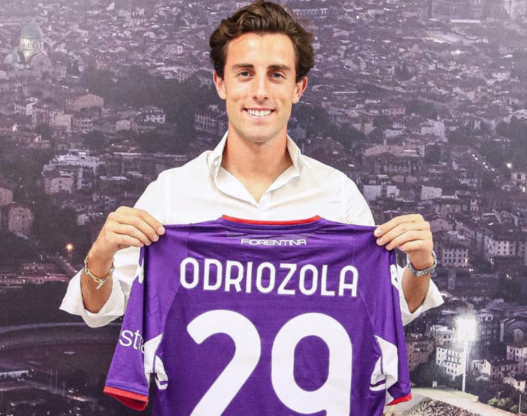 Odriozola incantato da Firenze, si immortala e guardandola esclama: "Quanto sei bella"