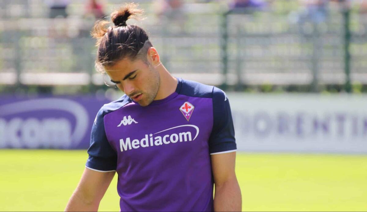 Al 77' la Fiorentina resta in 10 uomini: Sottil espulso per doppia ammonizione - Moena, stadio Benatti, 29.07.2021, amichevole Fiorentina-Levico, foto Lisa Grelloni. Copyright Labaroviola.com