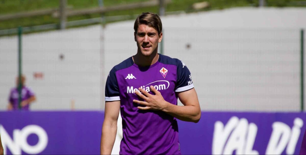 De Biasi: "Vlahovic? Capisco la delusione di Firenze, ma non si può rinunciare ai sogni" - Moena, stadio Benatti, 31.07.2021, allenamento mattutino, foto Lisa Grelloni. Copyright Labaroviola.com