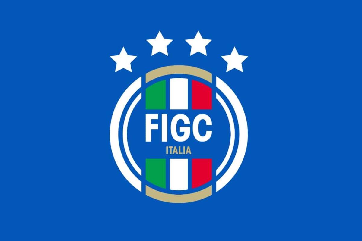 La FIGC ha un nuovo logo, lo ha disegnato Lapo Elkann, cugino del presidente della Juventus - 