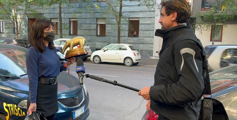 L'ultima vergogna di Striscia La Notizia, tapiro ad Ambra perchè tradita e lasciata da Allegri