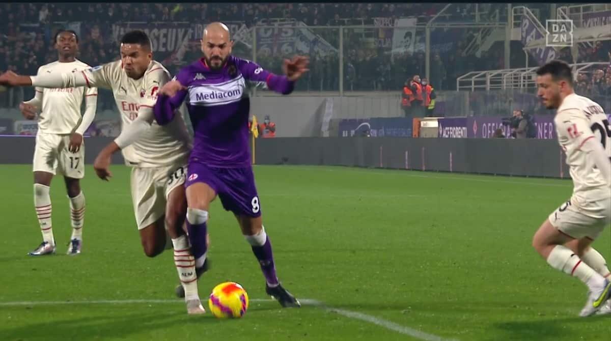 Moviola Gazzetta, manca giallo a Kjaer. Var non può intervenire sul mancato rigore su Saponara - 