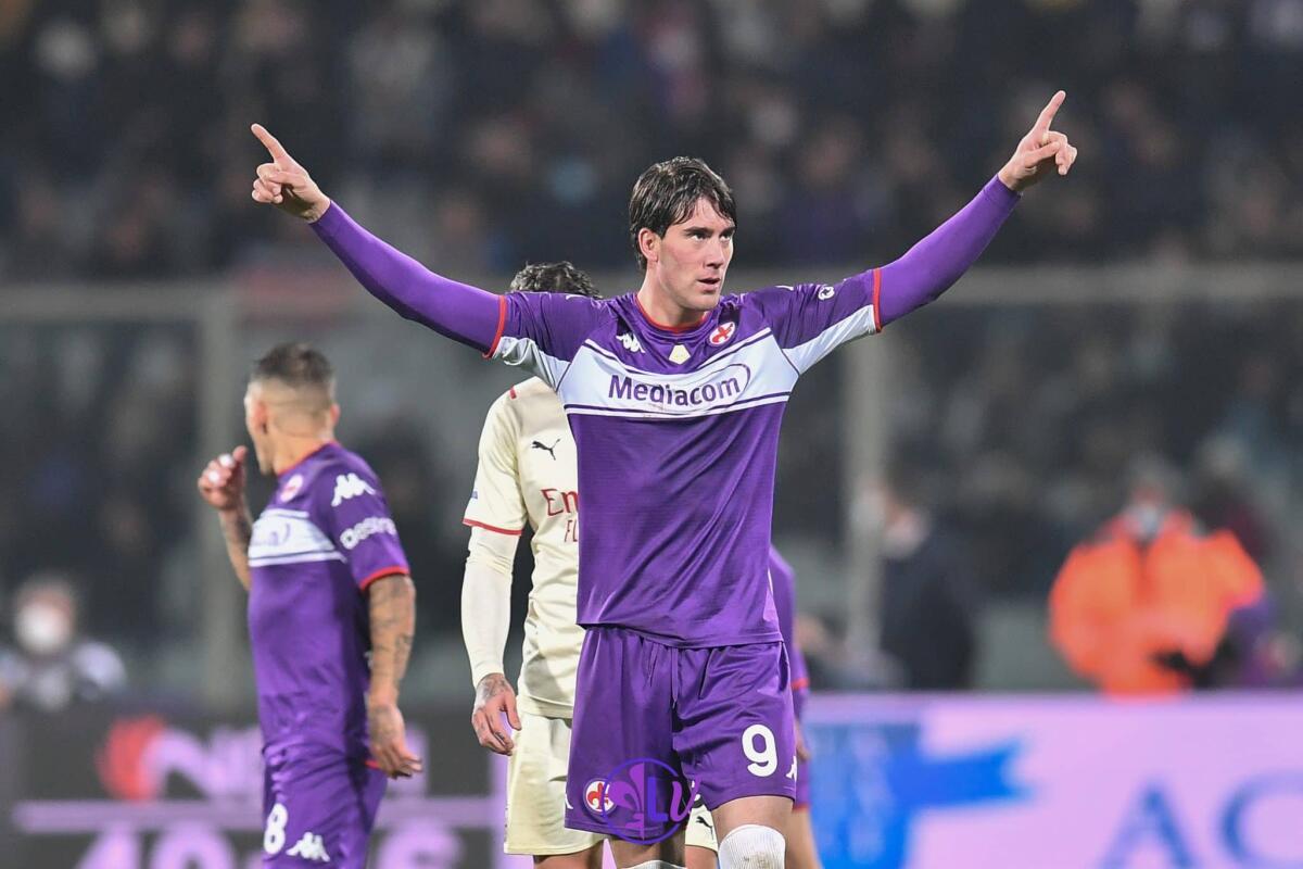 Gazzetta, Vlahovic nella storia. I dirigenti rivelano: "Dopo il mancato rinnovo non esce di casa" - Esultanza Dusan Vlahovic