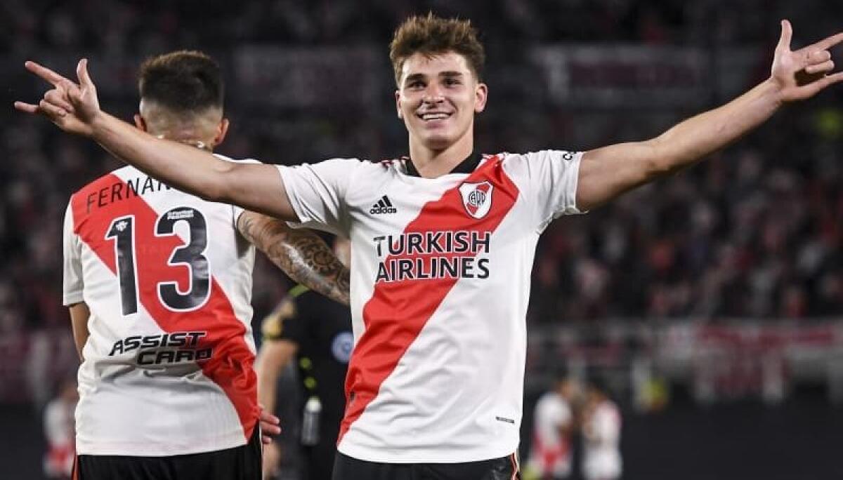 CorSport, Alvarez sfuma per la Fiorentina? L'Inter ha fissato un incontro con il suo agente - 