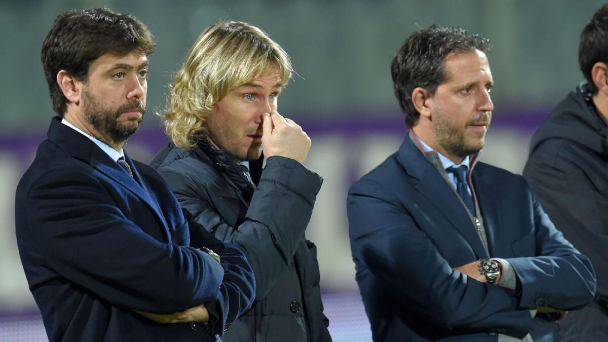 Guardia di Finanza nella sede della Juventus. Agnelli, Nedved e Paratici indagati per falso in bilancio - 
