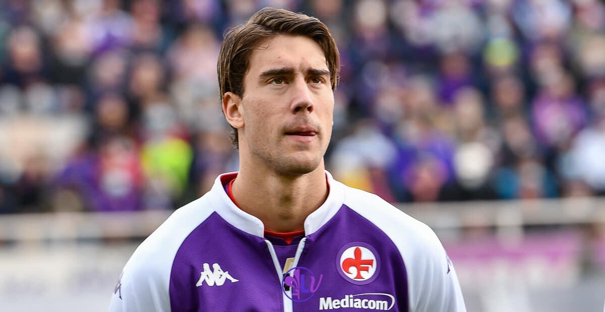 Conte ha chiesto al Tottenham di comprare Vlahovic. Dusan vuole restare fino a giugno - Firenze, stadio A.Franchi, 24.10.2021, Fiorentina-Cagliari, foto Lisa Guglielmi. Copyright Labaroviola.com
