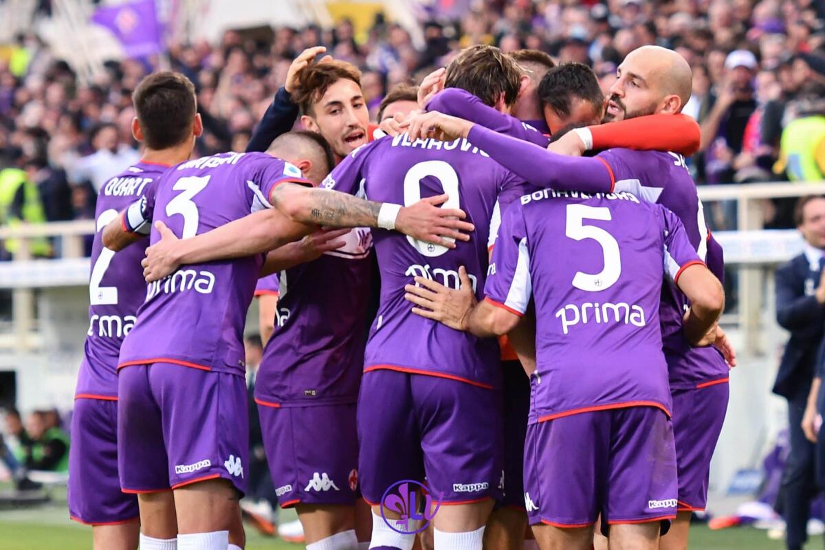 Vlahovic, che tripletta! Cederlo a gennaio? Sarebbe bene pensarci prima, trascina lui la Fiorentina - Firenze, stadio A.Franchi, 31.10.2021, Fiorentina-Spezia, foto Lisa Guglielmi. Copyright Labaroviola.com