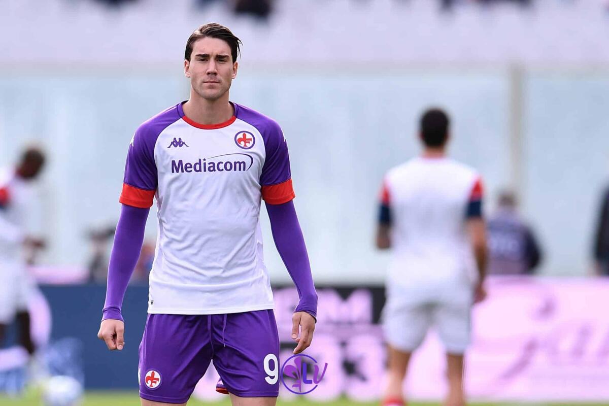 Repubblica, Vlahovic, Juve e Tottenham su di lui: se la Fiorentina punta all’Europa va tenuto fino a giugno - Firenze, stadio A.Franchi, 24.10.2021, Fiorentina-Cagliari, foto Lisa Guglielmi. Copyright Labaroviola.com