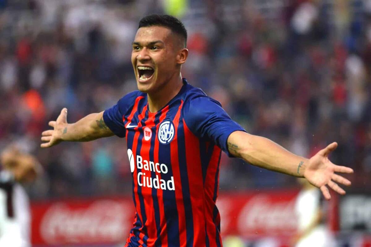 Dall'Argentina: "Il San Lorenzo aspetta offerta dalla Fiorentina per Herrera, terzino destro classe 98" - 