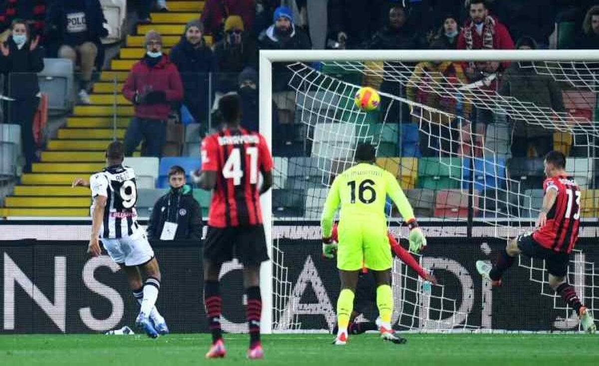 Il Milan pareggia a Udine, adesso la Fiorentina è a meno 9 punti dai rossoneri primi in classifica - 