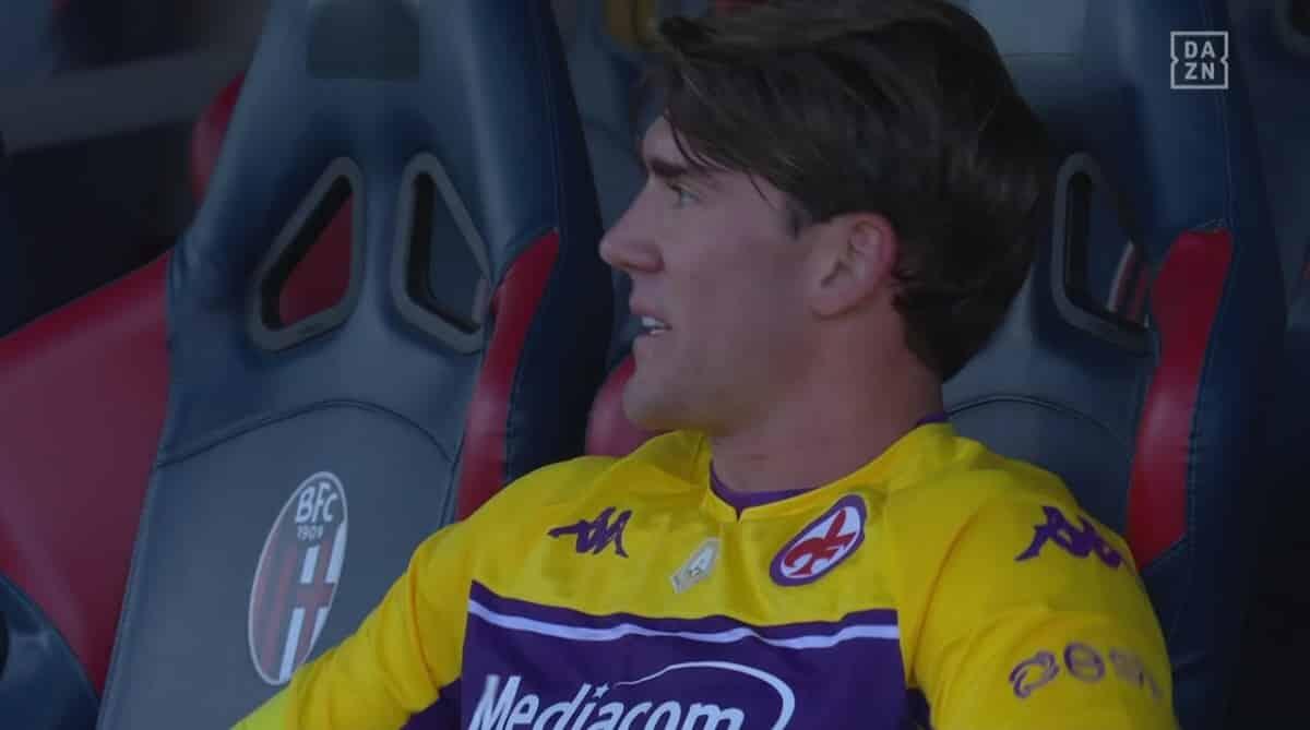 Vlahovic arrabbiato a fine gara si sfoga in panchina, Italiano spiega: "Paura di fare come ad Empoli" - 