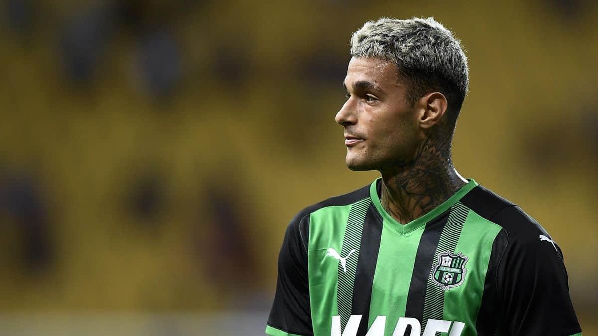 Al 32' il Sassuolo passa in vantaggio contro la Fiorentina al Franchi. In gol Scamacca - 