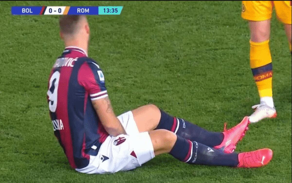 Il Bologna batte la Roma e raggiunge la Fiorentina, ma Arnautovic si fa male e salterà la viola - 