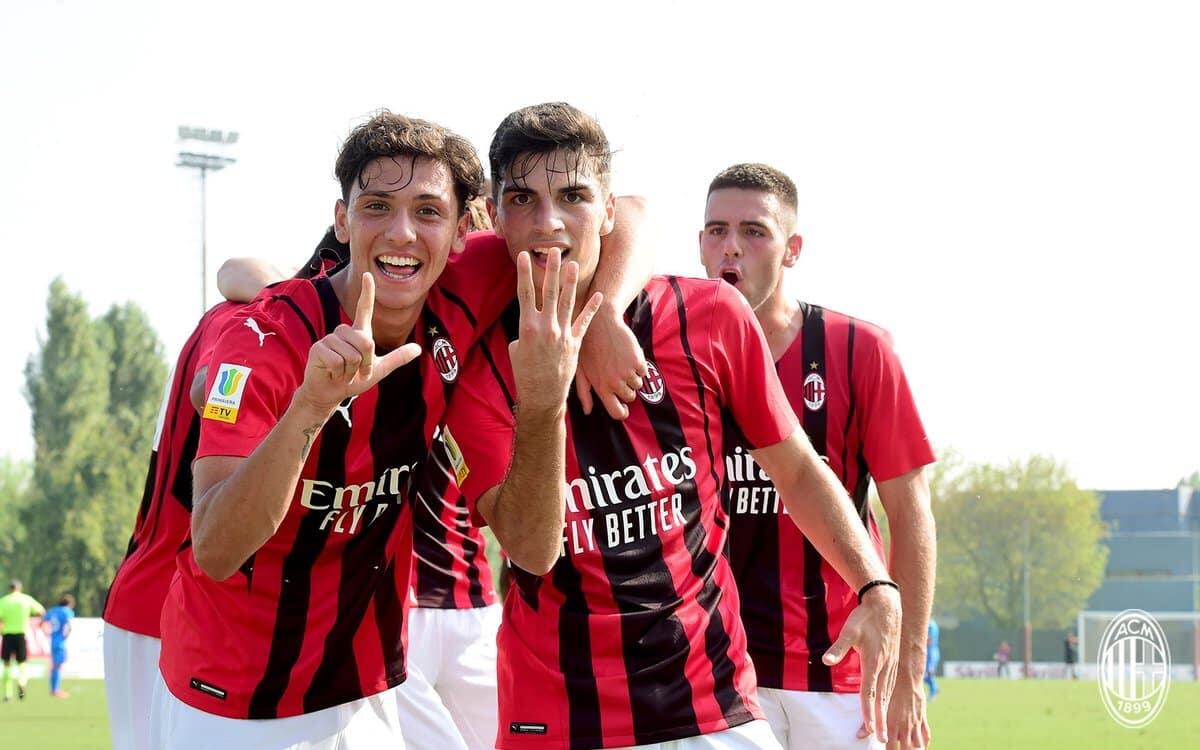 La Fiorentina ha provato a convincere il talento 2004 Antonio Gala, ha scelto di rimanere al Milan - 