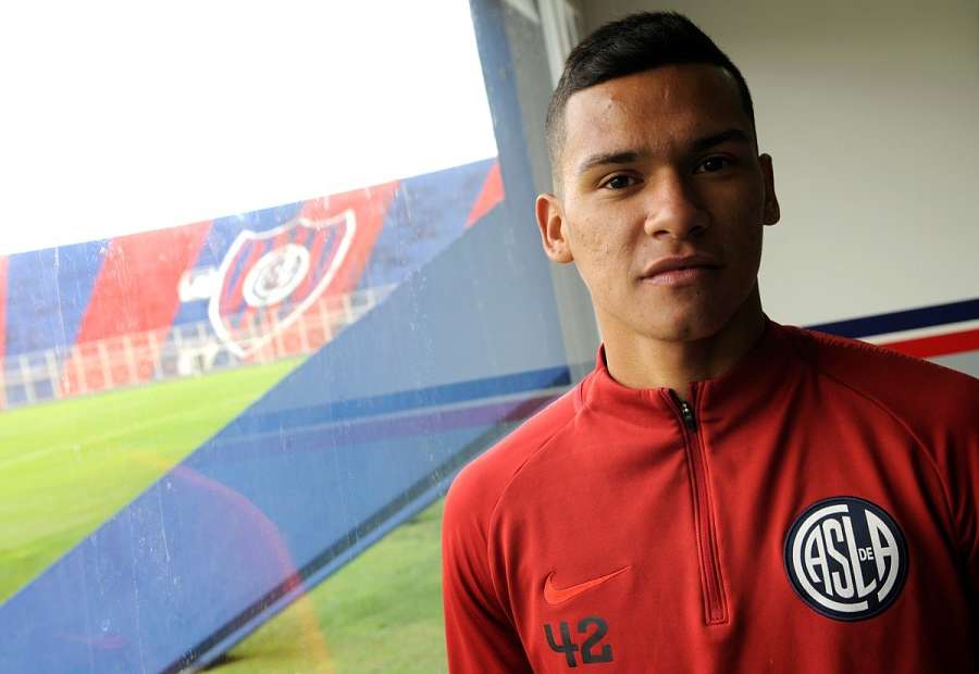 Dall'Argentina: "Il San Lorenzo aspetta offerta dalla Fiorentina per Herrera, terzino destro classe 98"