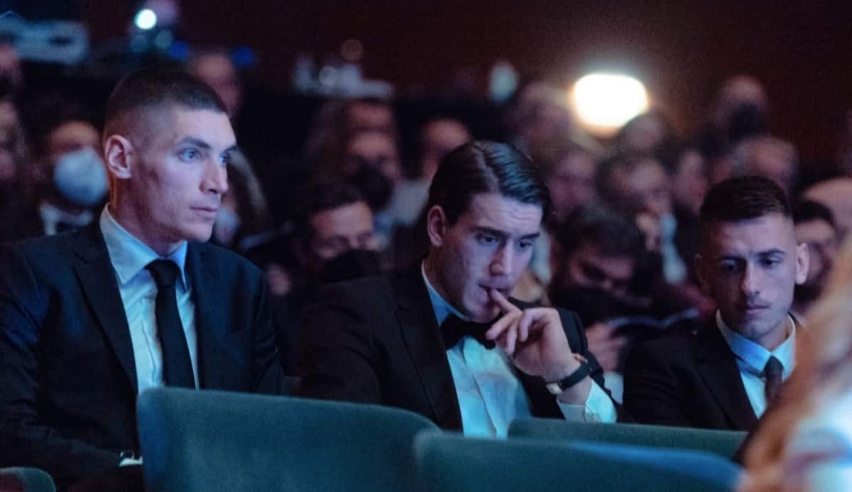 Max Gazzè ha cantato alla festa di Natale della Fiorentina. Tutte le foto e i video dell'evento