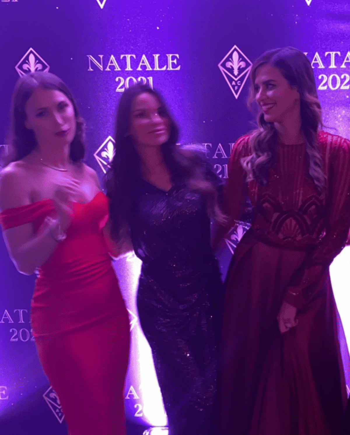 Max Gazzè ha cantato alla festa di Natale della Fiorentina. Tutte le foto e i video dell'evento