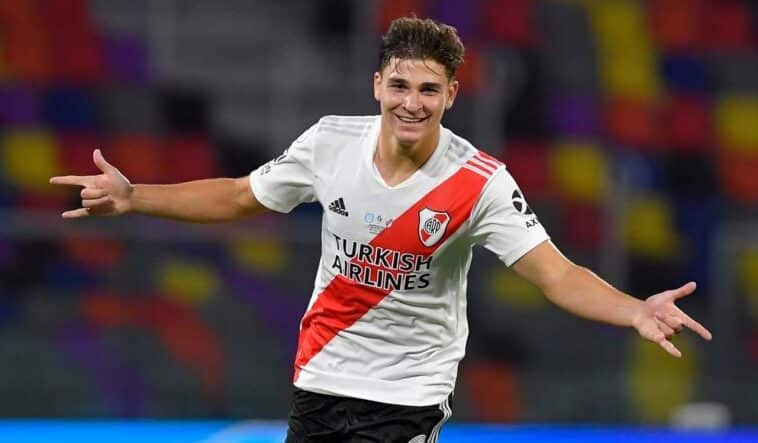 La Fiorentina lo aveva scoperto per prima, ora Alvarez rivela: "Ho un'offerta del Bayern Monaco"