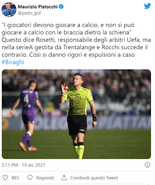 Pistocchi: "Rosetti dice che non si può giocare con le braccia dietro e poi espellano Biraghi a caso"