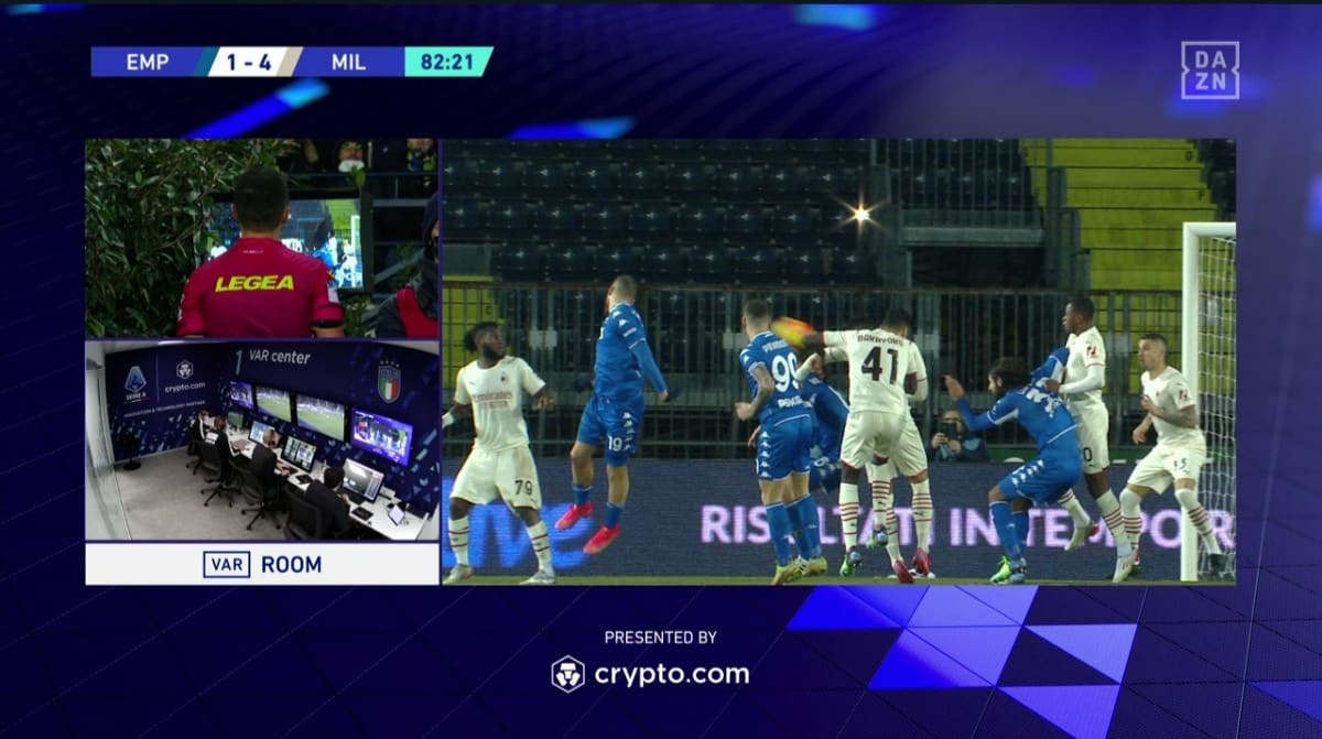 Ricordate il rigore non dato alla Fiorentina contro la Juventus? Stesso episodio, rigore per l'Empoli