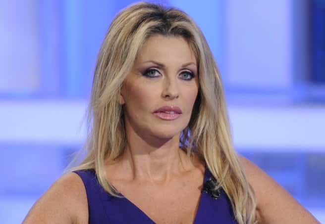 Paola Ferrari: "Anche io sono stata molestata come Greta, io gli avrei dato una borsettata"