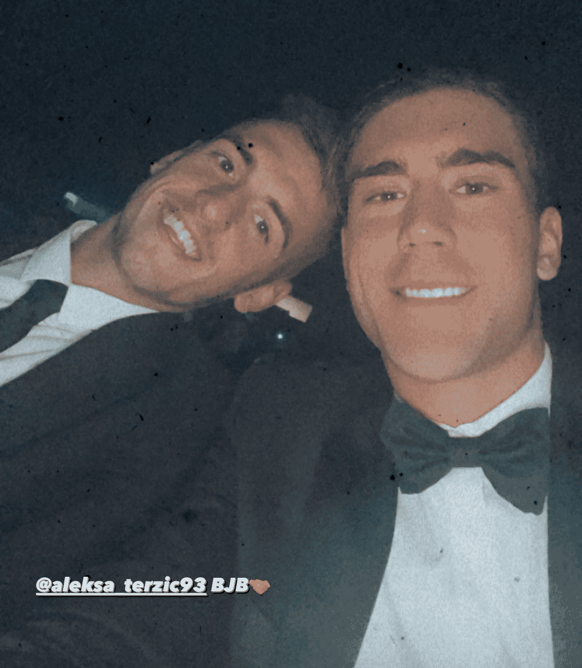 Max Gazzè ha cantato alla festa di Natale della Fiorentina. Tutte le foto e i video dell'evento