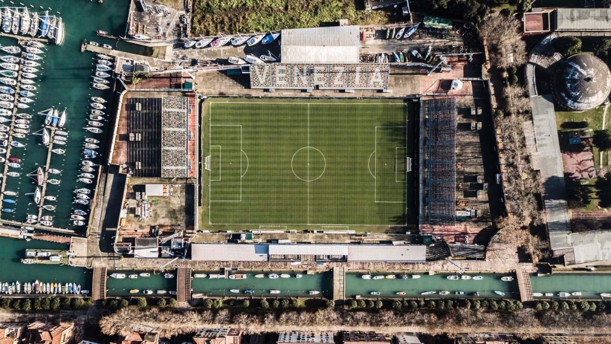 Lo strano caso di Venezia, ci sono più tifosi allo stadio con l'ingresso per 5 mila che con il 50% - 