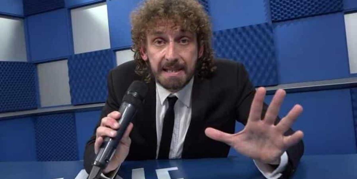 L'inviato de Le Iene dubbioso: "Juve indebitata ma che prende Vlahovic. Soldi apparsi per magia?" - 