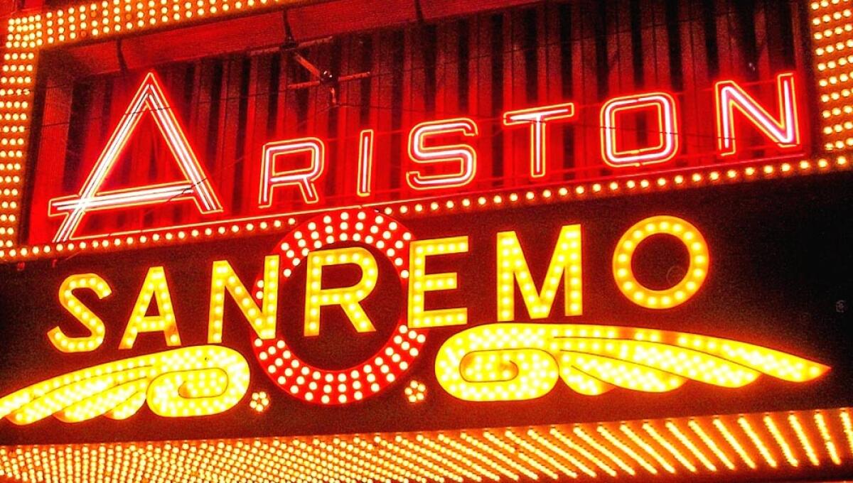 A Sanremo 100% di capienza al Teatro Ariston. L'ennesima mancanza di rispetto verso il calcio - 