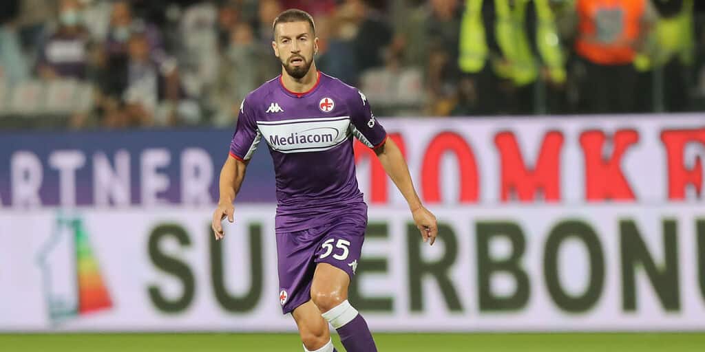 FLORENCE, ITALY - SEPTEMBER 21: Mathija Nastasic of ACF Fiorentina in action during the Serie A match between ACF Fiorentina v FC Internazionale on September 21 in Florence, Italy. (Photo by Gabriele Maltinti/Getty Images)