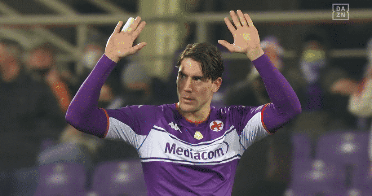 Su Twitter non si parla altro che di Vlahovic, le voci di mercato lo portano in tendenza sul social