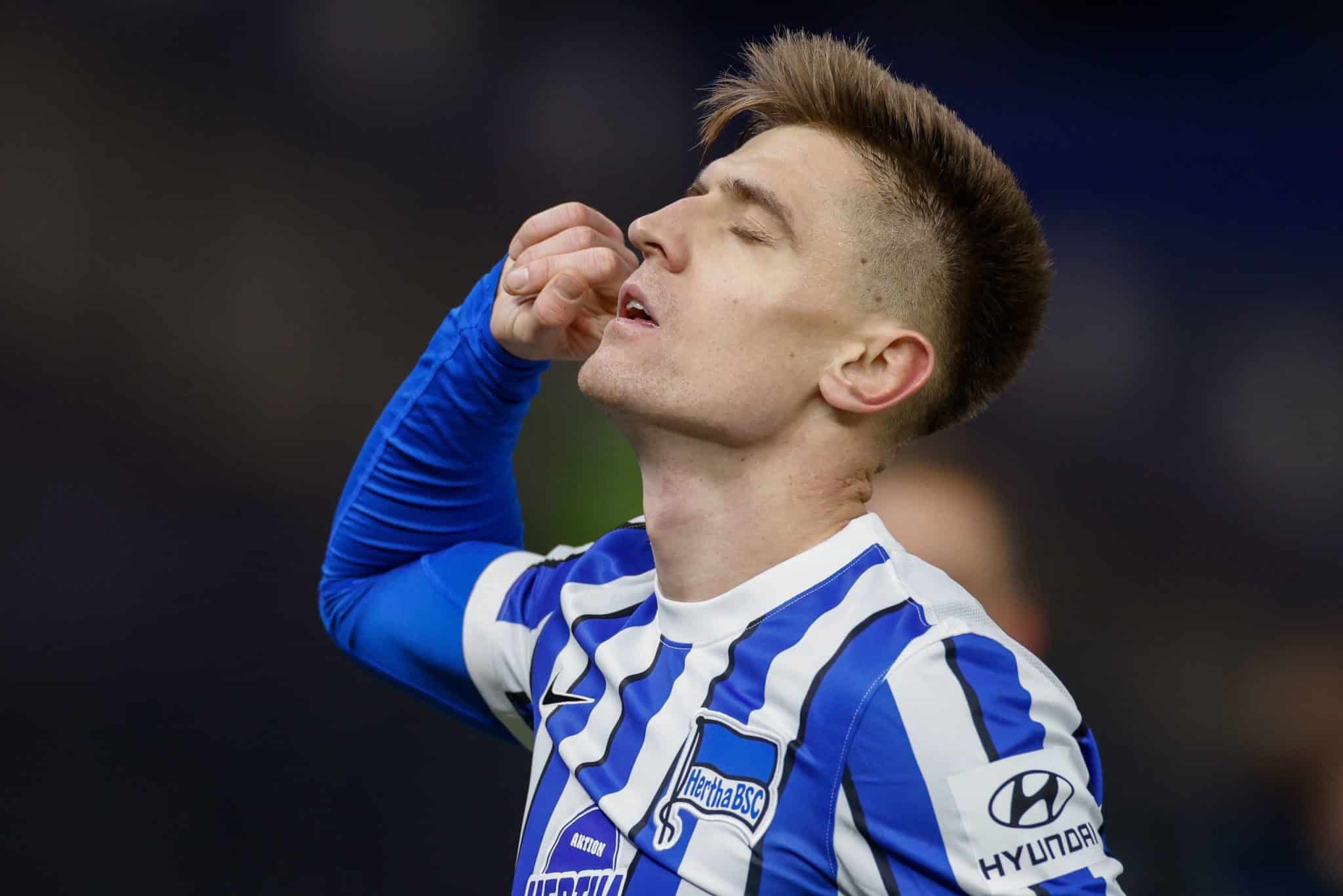 Hertha Berlin's Polish forward Krzysztof Piatek celebrates scoring the 2-1 goal during the German first division Bundesliga football match Hertha Berlin v Union Berlin at the Olympic stadium in Berlin on December 4, 2020. (Photo by Odd ANDERSEN / various 