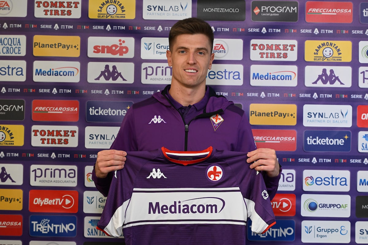 Conferenza stampa di presentazione del nuovo calciatore della Fiorentina Krzysztof PiatekClaudio Giovannini/CGE Fotogiornalismo