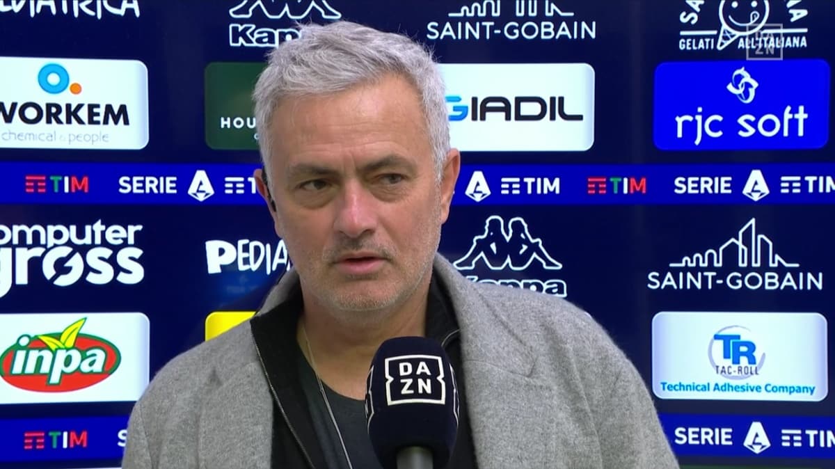 Mourinho esulta: "Vittoria preziosa a Empoli perchè la Fiorentina ha pareggiato, preso due punti"