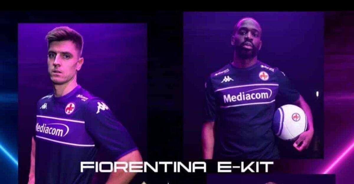 La Fiorentina presenta la nuova maglia speciale per gli ESport, il campionato serie A su Fifa 22 - 