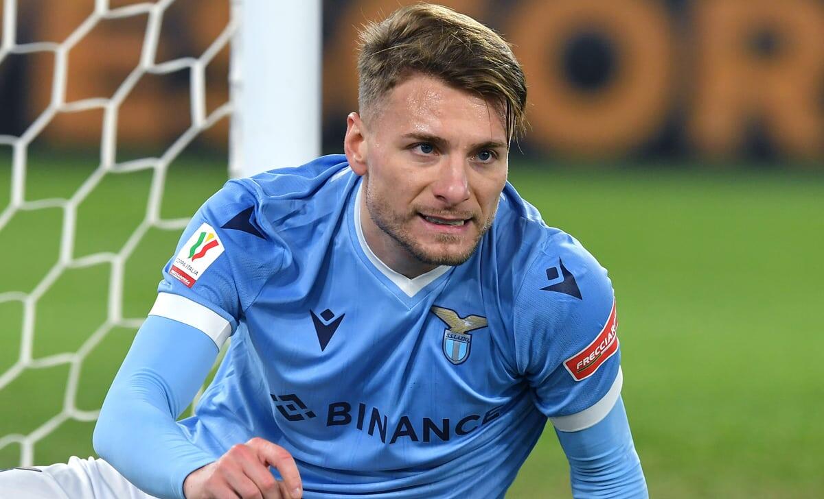 Lazio umiliata a Milano perde 4-0 contro il Milan, Immobile attacca gli arbitri: "Una banda di scarsi" - 