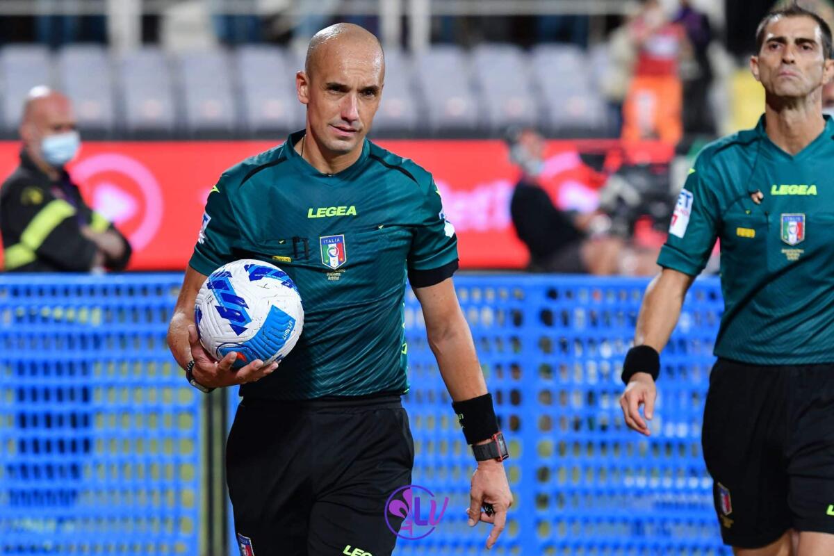Moviola Corsport, Fabbri grazia De Roon, dubbi sul secondo giallo a Quarta. Ok il gol del 3-2 viola - L'arbitro Michael FabbriFirenze, stadio A.Franchi, 21.09.2021, Fiorentina-Inter, foto Lisa Guglielmi. Copyright Labaroviola.com
