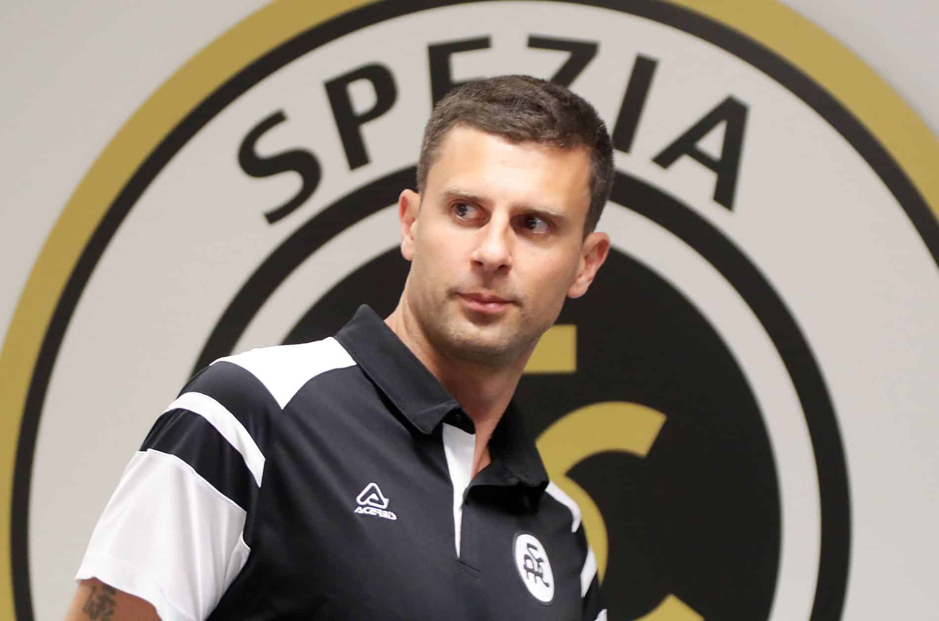 Lo Spezia di Thiago Motta va meglio di quello d'Italiano. Lunedì la sfida al "traditore" adesso in viola