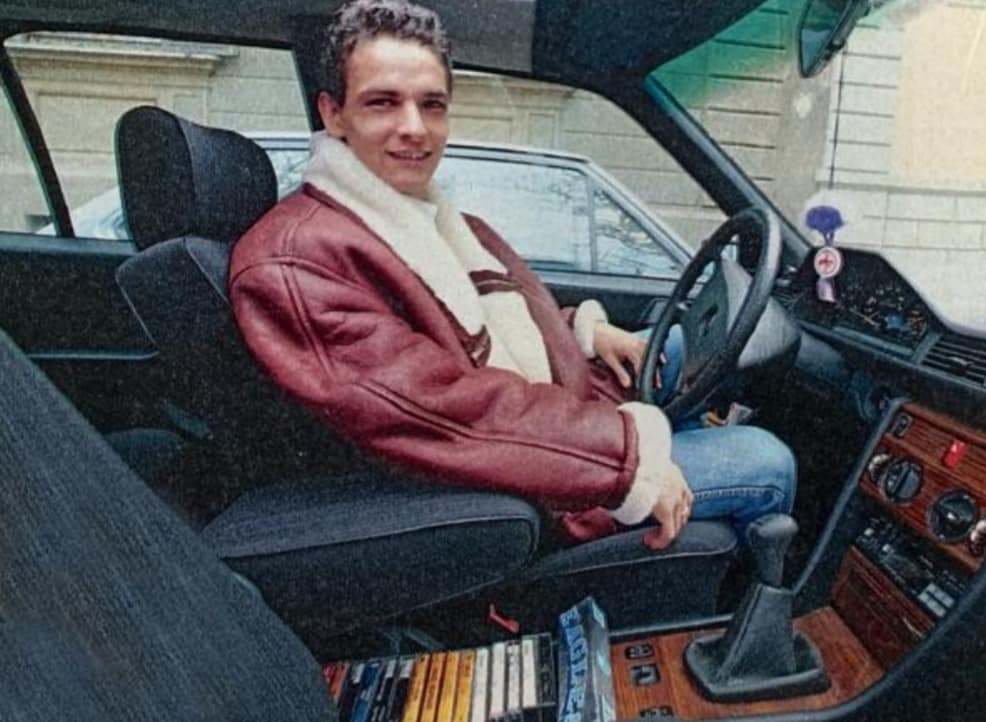Ciondolo della Fiorentina, musicassette. Baggio e la Mercedes con cui girava Firenze negli anni 80