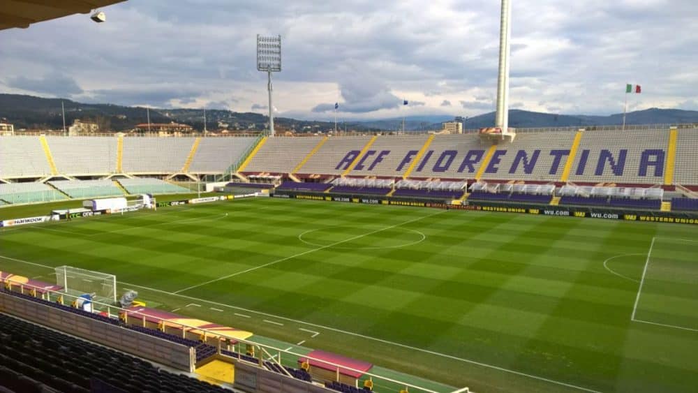De Magistris: "Stadio? Prima di farmi dettare legge sul Franchi porterei la Fiorentina a Scandicci"