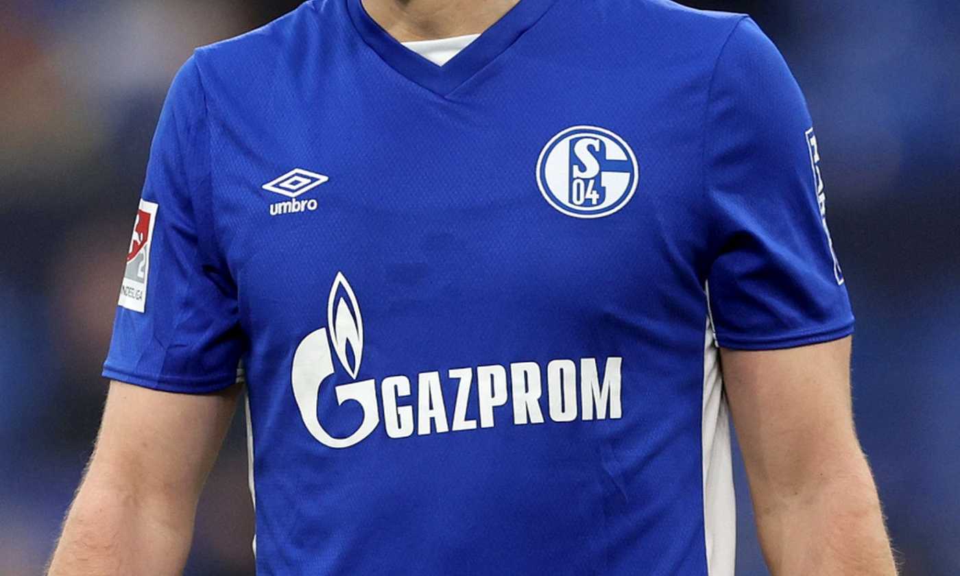 Grande scelta dello Schalke, toglie dalla maglia lo sponsor Gazprom perchè russo, perde 10 milioni