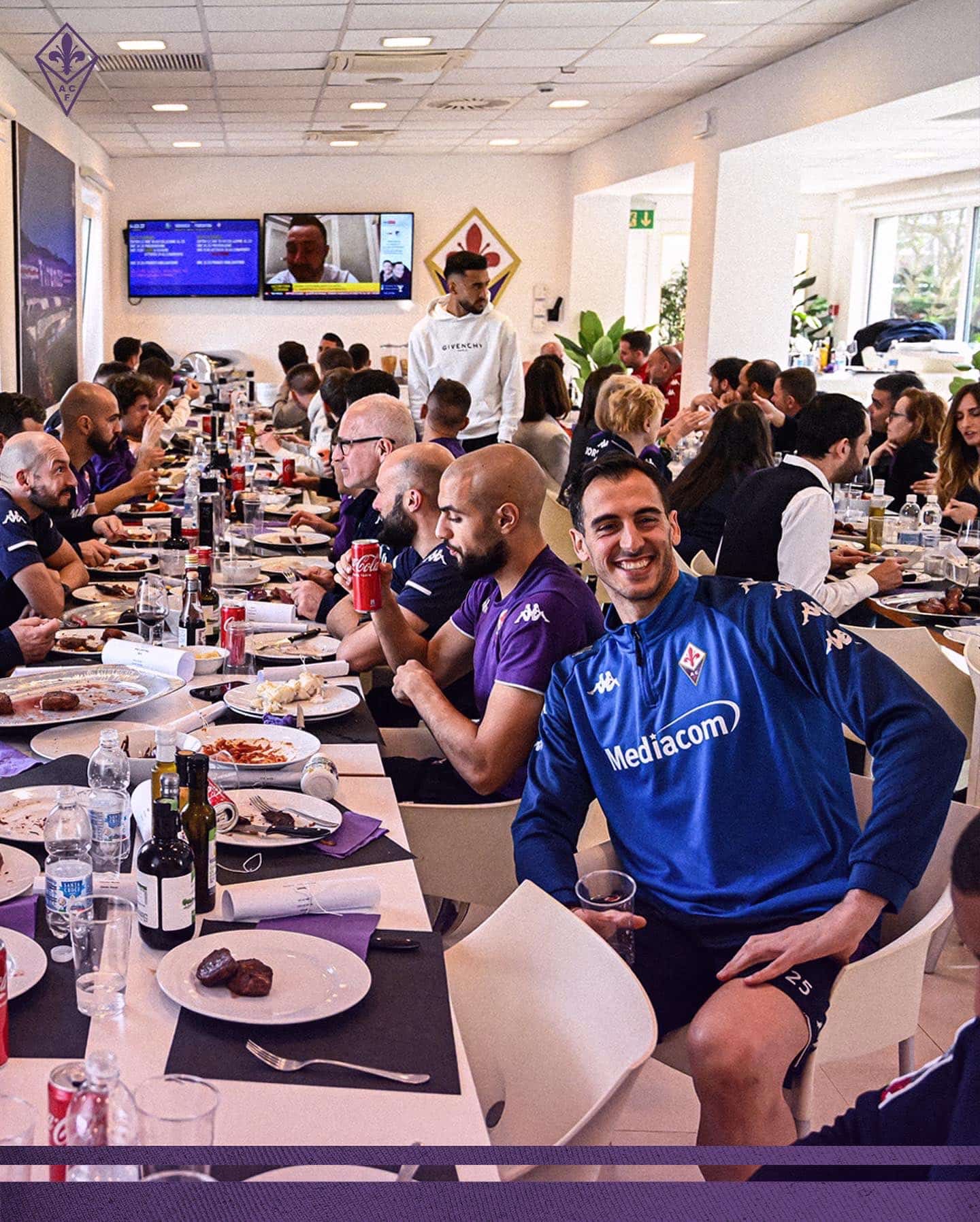 Giornata di Asado in casa Fiorentina, pranzo tutti insieme al centro sportivo, anche i dipendenti
