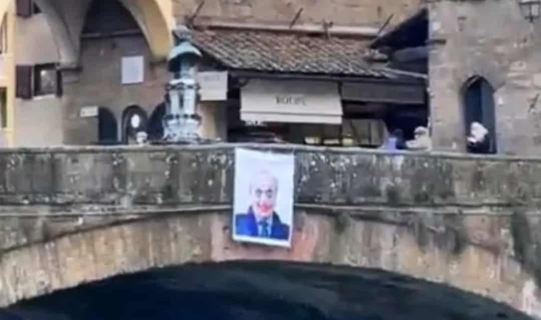 Commisso-Joker su Ponte Vecchio: denunciato un 55enne per deturpamento e diffamazione