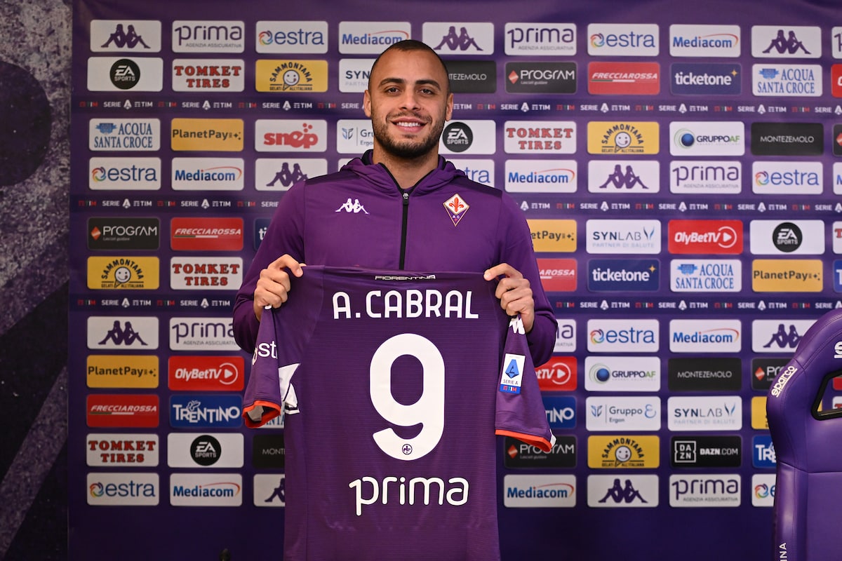Cabral festeggia il suo arrivo alla Fiorentina e anche Ronaldo il fenomeno commenta su Instagram