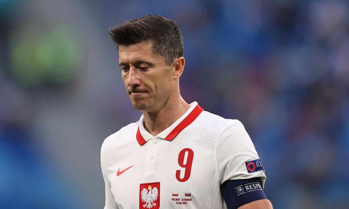 La Polonia non andrà a giocare in Russia, Lewandowski: "Non possiamo far finta di niente"