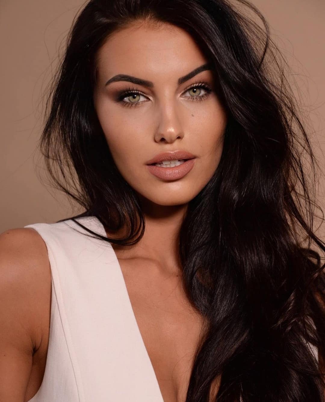 L'ultimo regalo di Firenze a Vlahovic, la nuova fidanzata che però lo ha spinto alla Juventus